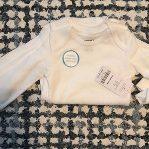 NEW 4 pack long sleeves